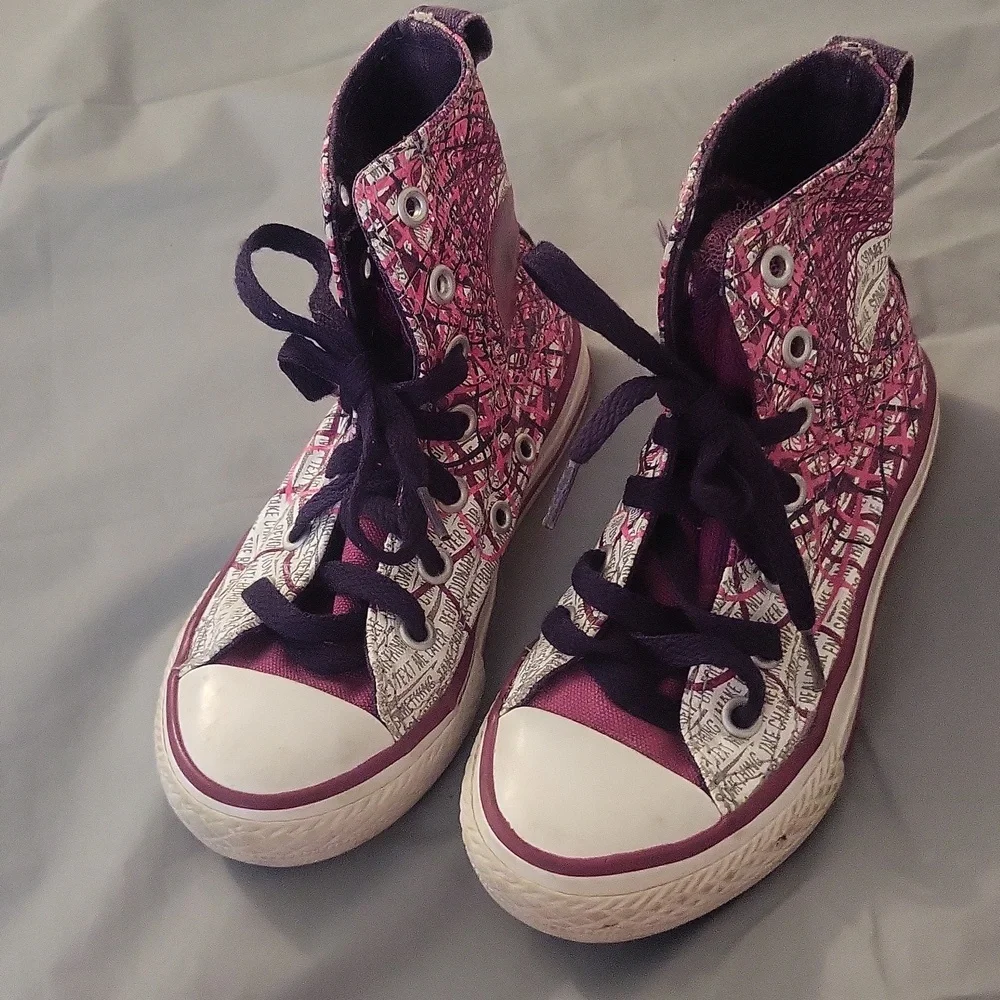 Chuck Taylor Converse All-star child's shoes size 10.5